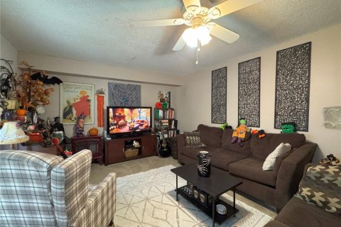 Copropriété à vendre à Orlando, Floride: 2 chambres, 119.38 m2 № 1784665 - photo 17