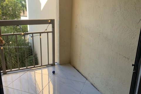 Condominio en venta en Doral, Florida, 1 dormitorio, 65.96 m2 № 1756648 - foto 21