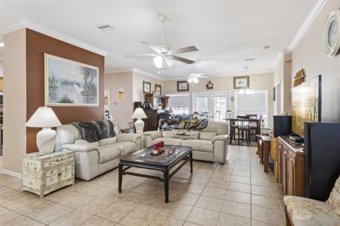 House in Inverness, Florida 3 bedrooms, 145.86 sq.m. № 2105130 - photo 9