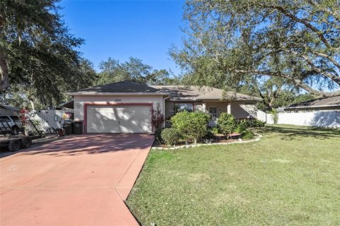 House in Inverness, Florida 3 bedrooms, 145.86 sq.m. № 2105130 - photo 2