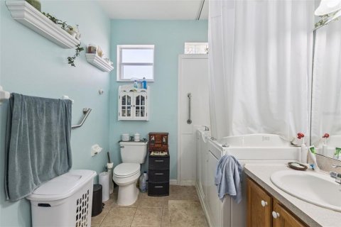 House in Inverness, Florida 3 bedrooms, 145.86 sq.m. № 2105130 - photo 22