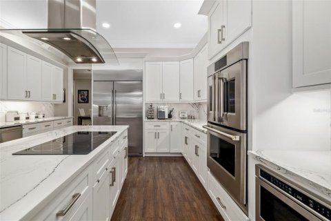 Casa en venta en Bradenton, Florida, 5 dormitorios, 518.39 m2 № 1657537 - foto 14