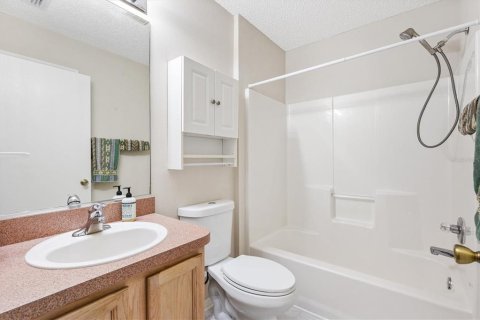 Casa en venta en The Villages, Florida, 3 dormitorios, 129.32 m2 № 2147592 - foto 29