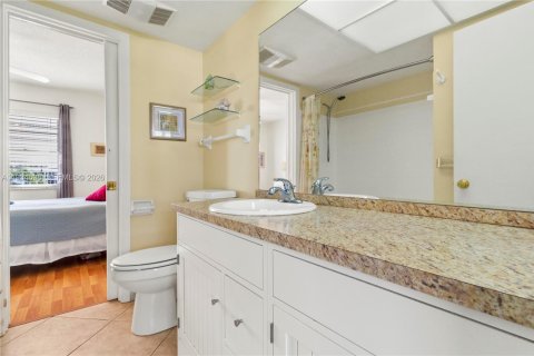 Copropriété à vendre à Pompano Beach, Floride: 2 chambres, 69.68 m2 № 1999189 - photo 22