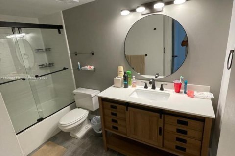 Condo in Aventura, Florida, 1 bedroom  № 1954321 - photo 6