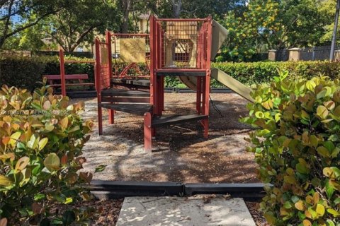 Touwnhouse à vendre à Tamarac, Floride: 3 chambres, 130.43 m2 № 2035655 - photo 20