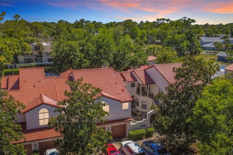 Condominio en venta en Altamonte Springs, Florida, 2 dormitorios, 122.26 m2 № 2231539 - foto 3