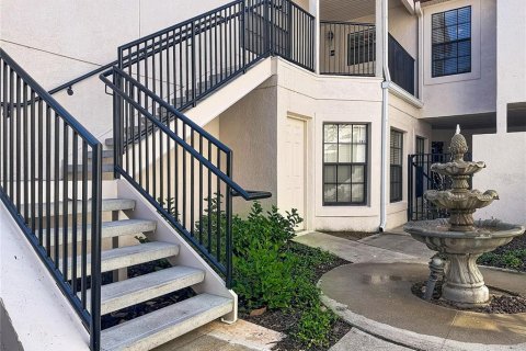 Condominio en venta en Altamonte Springs, Florida, 2 dormitorios, 122.26 m2 № 2231539 - foto 5