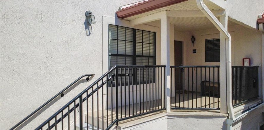 Condominio en Altamonte Springs, Florida, 2 dormitorios № 2231539