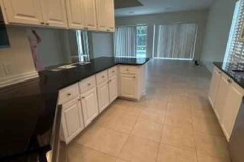 Villa ou maison à louer à Wellington, Floride: 3 chambres, 204.29 m2 № 2398007 - photo 3