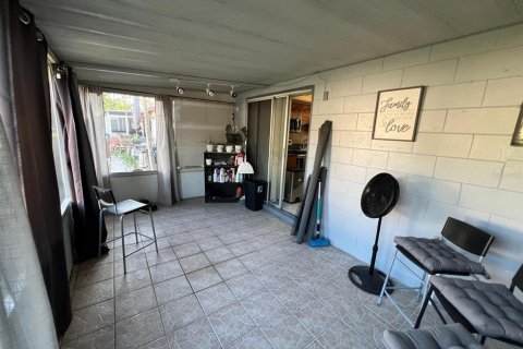 Casa en venta en Kissimmee, Florida, 2 dormitorios, 89.19 m2 № 1657219 - foto 13