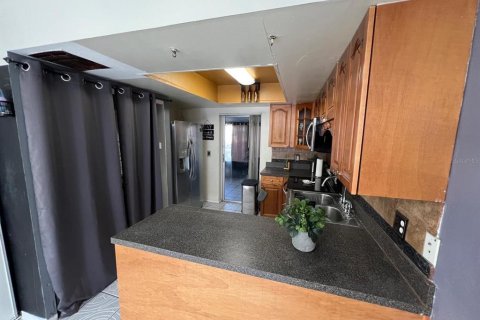 Casa en venta en Kissimmee, Florida, 2 dormitorios, 89.19 m2 № 1657219 - foto 5