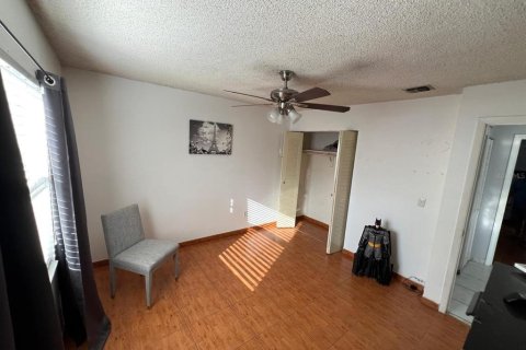 Casa en venta en Kissimmee, Florida, 2 dormitorios, 89.19 m2 № 1657219 - foto 8