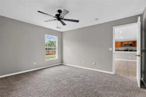House in Kissimmee, Florida 3 bedrooms, 167.97 sq.m. № 2210030 - photo 18