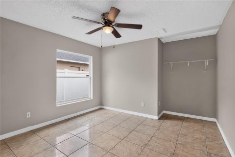 House in Kissimmee, Florida 3 bedrooms, 167.97 sq.m. № 2210030 - photo 11