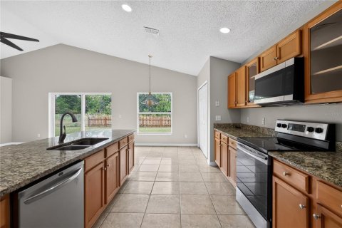 House in Kissimmee, Florida 3 bedrooms, 167.97 sq.m. № 2210030 - photo 8