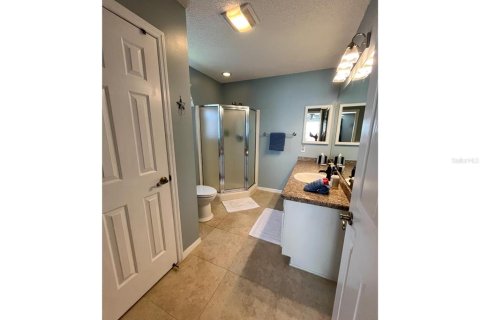 House in Lady Lake, Florida 2 bedrooms, 153.85 sq.m. № 1252988 - photo 16