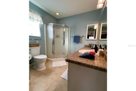 House in Lady Lake, Florida 2 bedrooms, 153.85 sq.m. № 1252988 - photo 17
