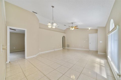 Villa ou maison à vendre à Orlando, Floride: 3 chambres, 121.05 m2 № 2321337 - photo 5