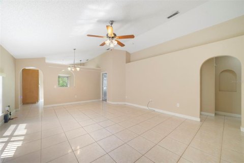 Villa ou maison à vendre à Orlando, Floride: 3 chambres, 121.05 m2 № 2321337 - photo 4