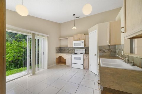 Villa ou maison à vendre à Orlando, Floride: 3 chambres, 121.05 m2 № 2321337 - photo 6