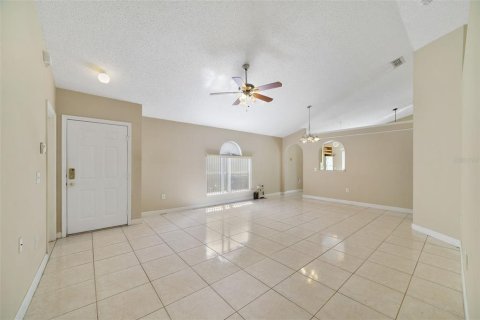 Villa ou maison à vendre à Orlando, Floride: 3 chambres, 121.05 m2 № 2321337 - photo 3
