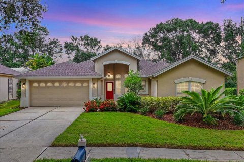 Casa en venta en Valrico, Florida, 4 dormitorios, 188.13 m2 № 1904399 - foto 1