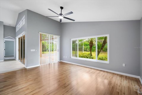 Casa en venta en Valrico, Florida, 4 dormitorios, 188.13 m2 № 1904399 - foto 10