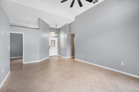 Casa en venta en Valrico, Florida, 4 dormitorios, 188.13 m2 № 1904399 - foto 5