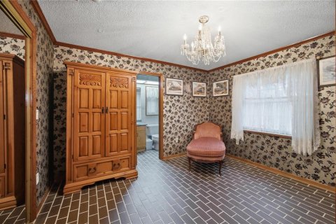 House in Tarpon Springs, Florida 5 bedrooms, 254.92 sq.m. № 2132407 - photo 23