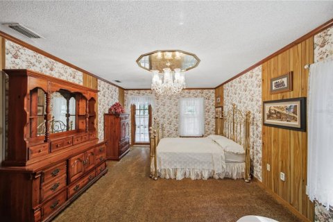 House in Tarpon Springs, Florida 5 bedrooms, 254.92 sq.m. № 2132407 - photo 26