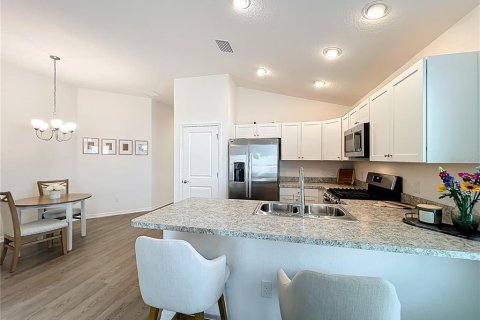 Villa ou maison à vendre à The Villages, Floride: 2 chambres, 91.42 m2 № 2105430 - photo 21