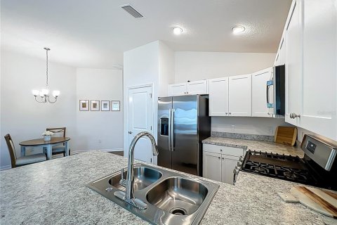 Villa ou maison à vendre à The Villages, Floride: 2 chambres, 91.42 m2 № 2105430 - photo 20