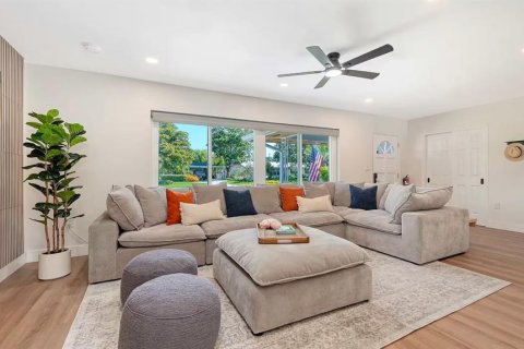 Casa en venta en Bradenton, Florida, 4 dormitorios, 223.24 m2 № 2427235 - foto 16