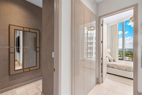 Condo in Miami, Florida, 3 bedrooms  № 1775867 - photo 22