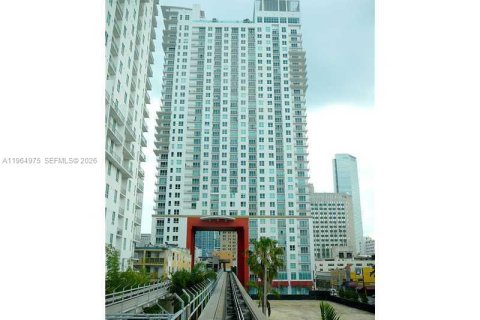 Condominio en alquiler en Miami, Florida, 1 dormitorio, 60.48 m2 № 2026344 - foto 21