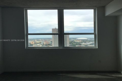 Condominio en alquiler en Miami, Florida, 1 dormitorio, 60.48 m2 № 2026344 - foto 16