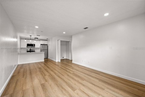 Propiedad comercial en venta en Ocala, Florida № 2030847 - foto 3