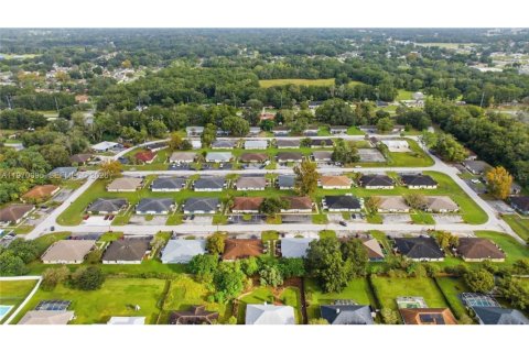 Propiedad comercial en venta en Ocala, Florida № 2030847 - foto 11