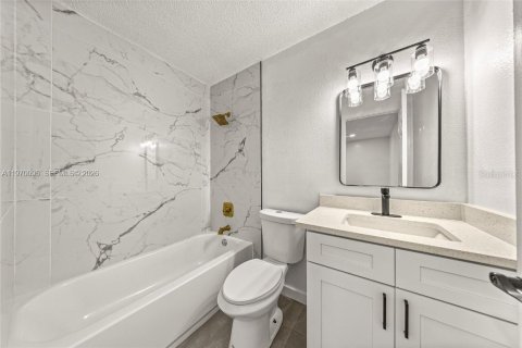 Propiedad comercial en venta en Ocala, Florida № 2030847 - foto 9