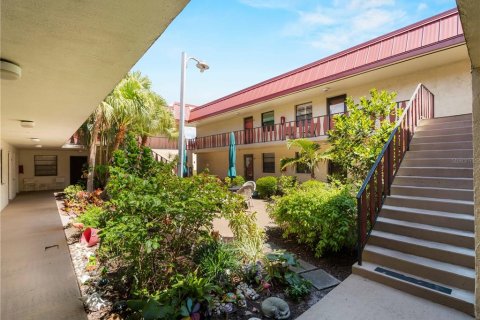Condo in Rotonda, Florida, 1 bedroom  № 1640439 - photo 22