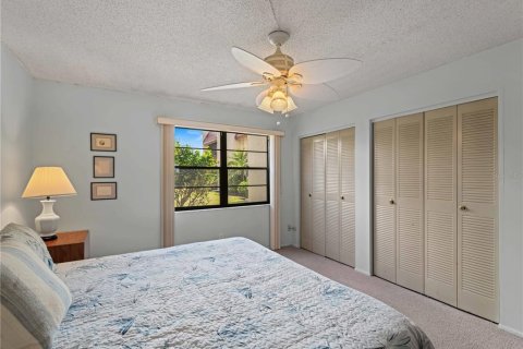 Condo in Rotonda, Florida, 1 bedroom  № 1640439 - photo 11