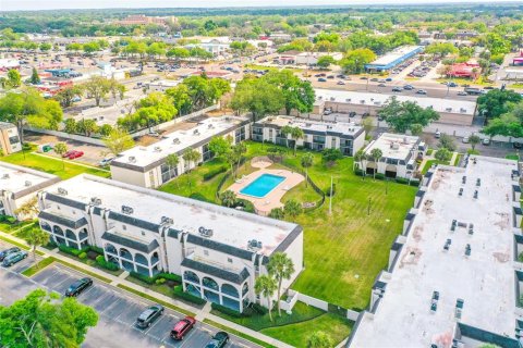 Condo in Brandon, Florida, 2 bedrooms  № 2226734 - photo 14