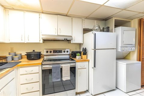 Condo in Brandon, Florida, 2 bedrooms  № 2226734 - photo 4