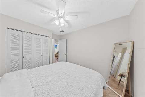 House in Winter Springs, Florida 3 bedrooms, 109.44 sq.m. № 2126568 - photo 29