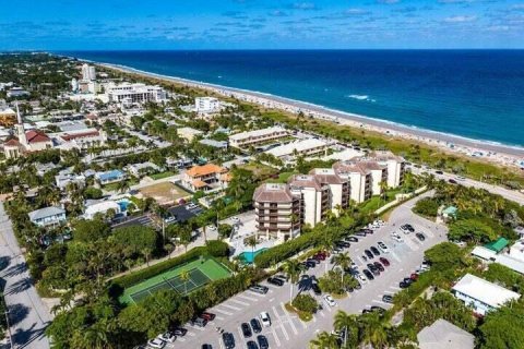 Condo in Delray Beach, Florida, 2 bedrooms  № 1127935 - photo 1