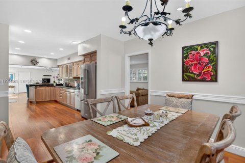 House in Pinecrest, Florida 4 bedrooms, 220.55 sq.m. № 1992758 - photo 25