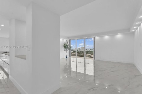 Condo in Aventura, Florida, 3 bedrooms  № 2243923 - photo 5