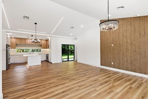 Villa ou maison à vendre à Miami, Floride: 4 chambres, 163.88 m2 № 2326894 - photo 16
