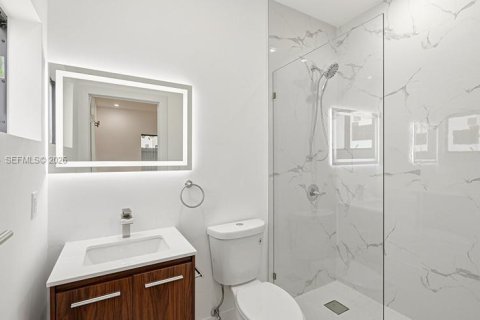 Villa ou maison à vendre à Miami, Floride: 4 chambres, 163.88 m2 № 2326894 - photo 25